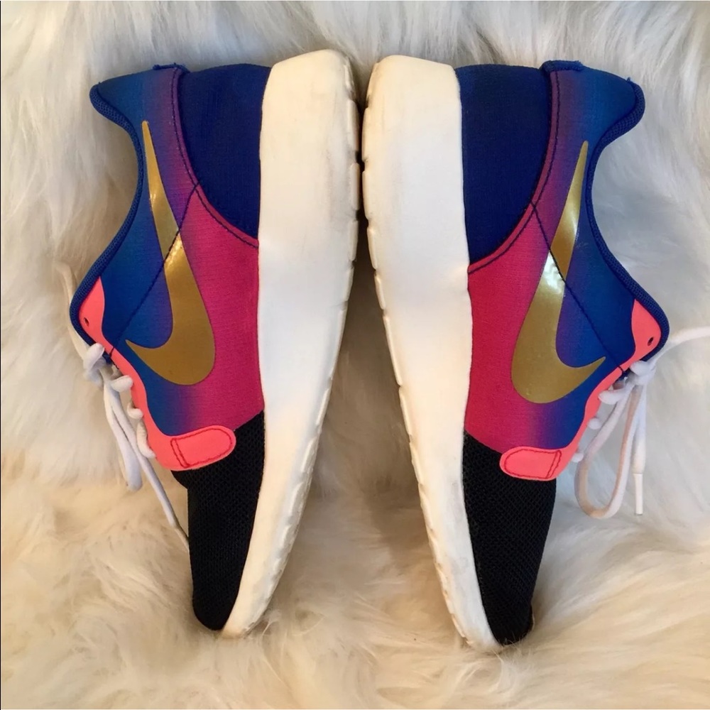 Nike Women's Shoes Roshe One Hyperfuse Size US 6.5